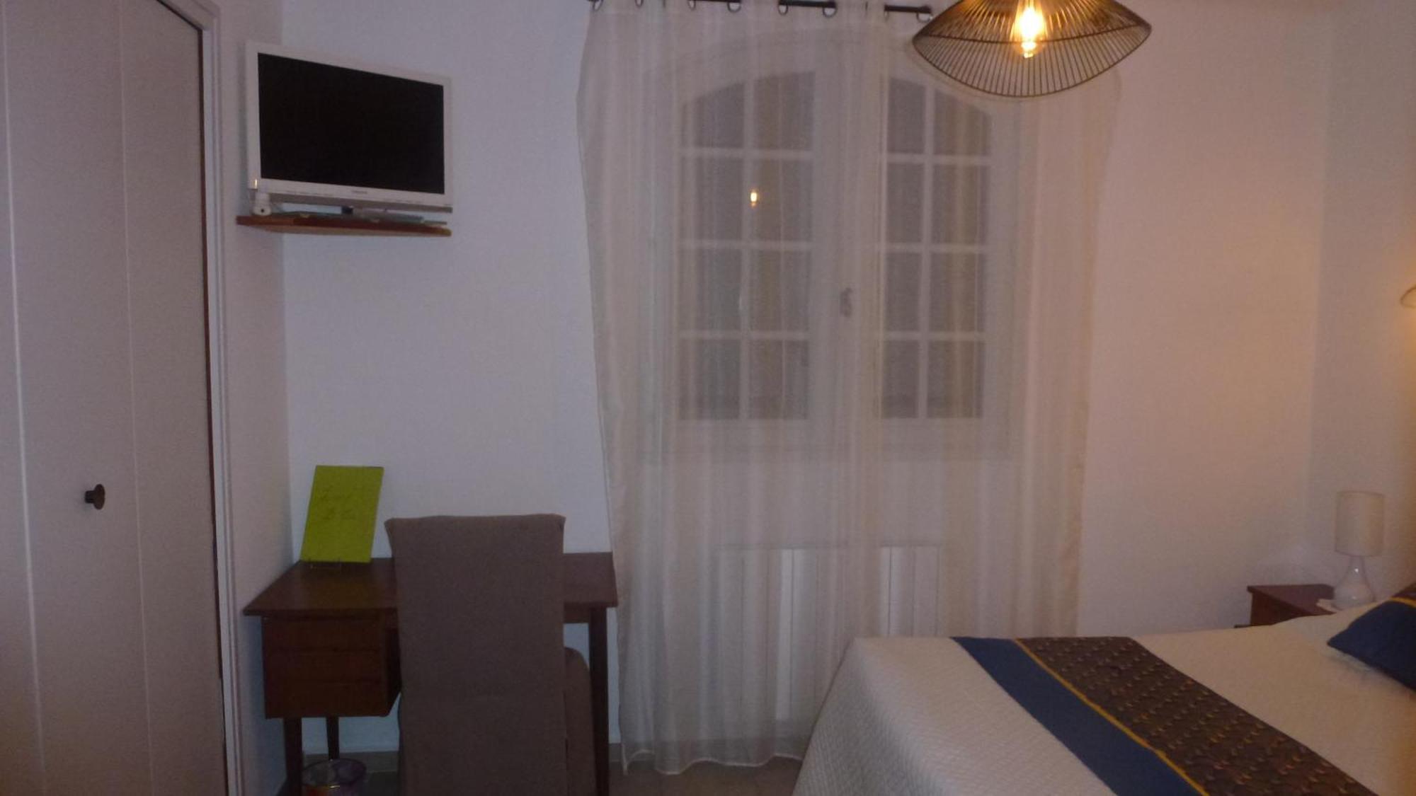 Chambre D'Hotes La Pinede Lambesc Kültér fotó