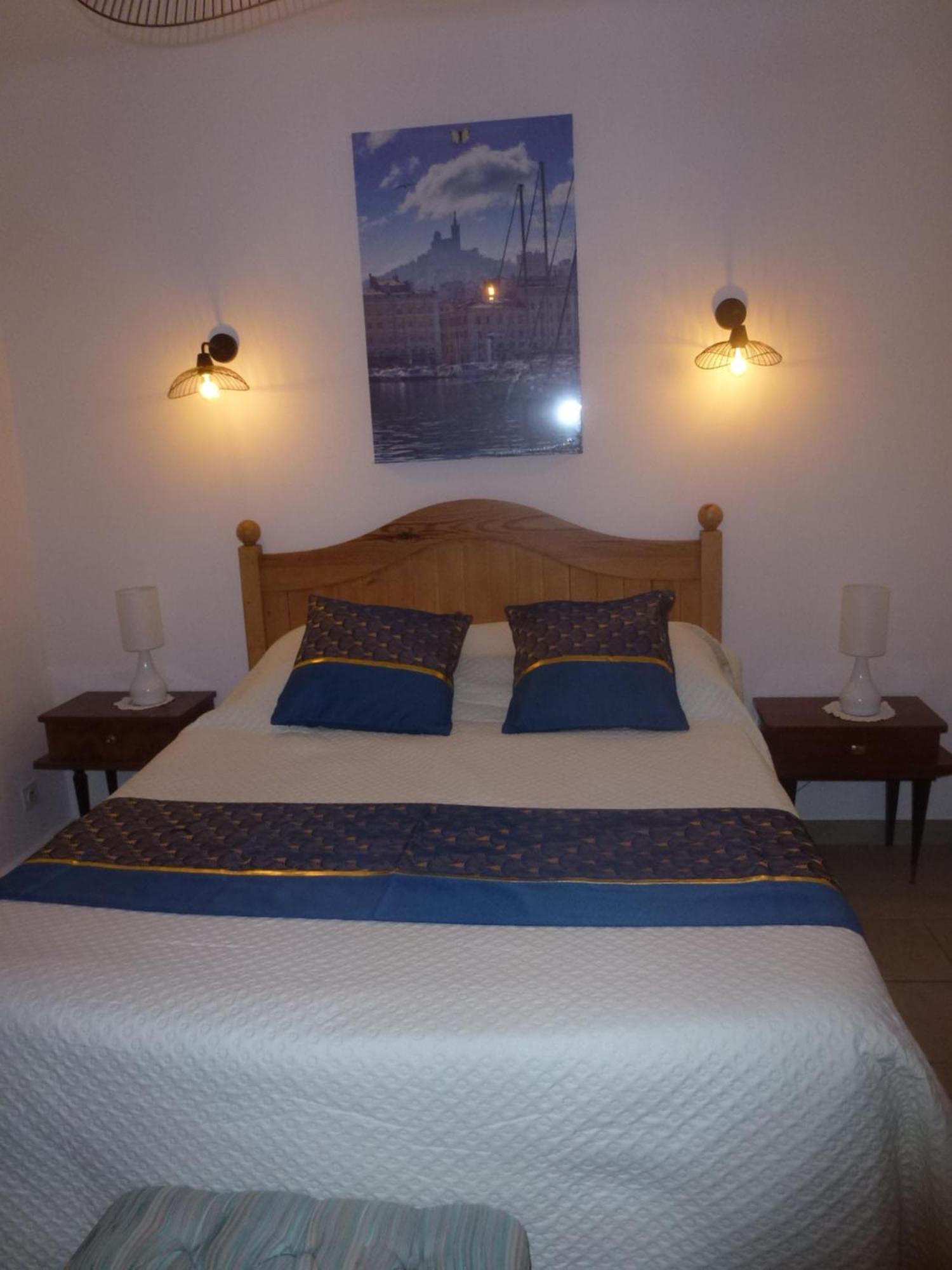 Chambre D'Hotes La Pinede Lambesc Kültér fotó